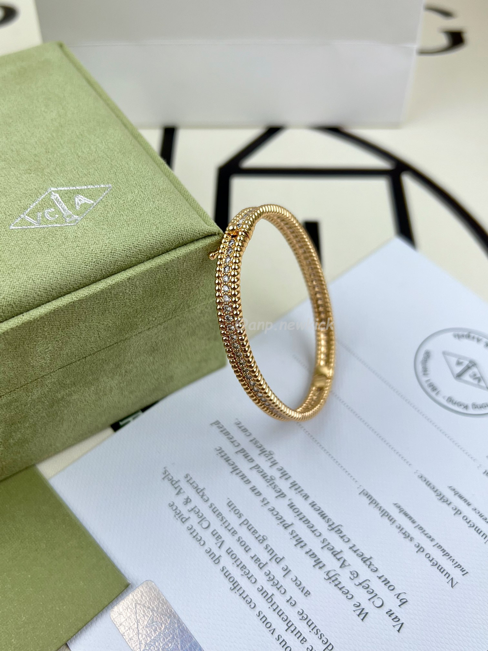 Van Cleef Arpels Full Diamond Bracelet (3) - www.newkick.org